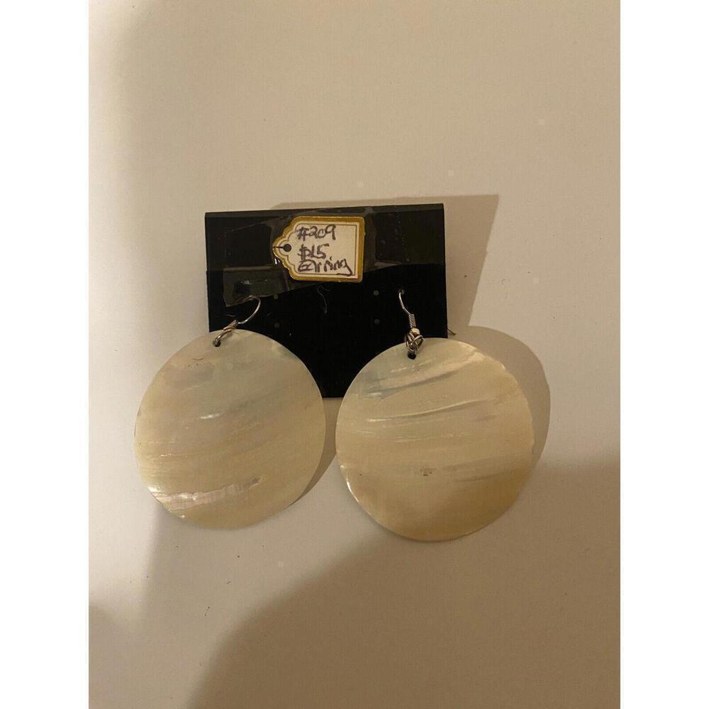 Natural White Sea Shell Drop Dangle Earrings 2"